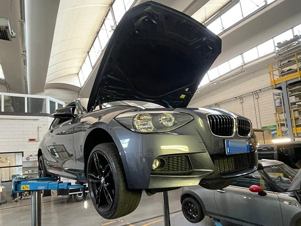 Cambio-catena-di-trasmissione-macchina-Modena