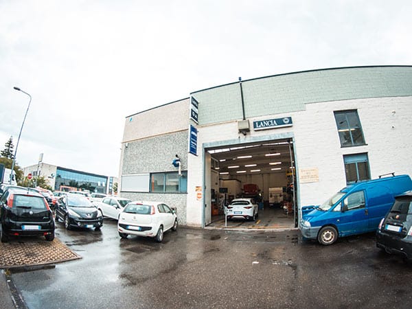 Meccanico-revisioni-auto Meccanico-revisioni-auto