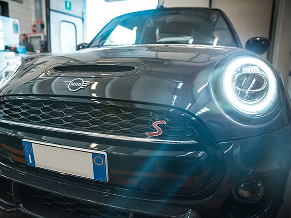 Revisione-luci-veicolo Revisione-luci-veicolo